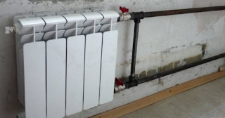 Установка биметаллических радиаторов отопления в квартире в Ханты-Мансийске - от 2073 руб.